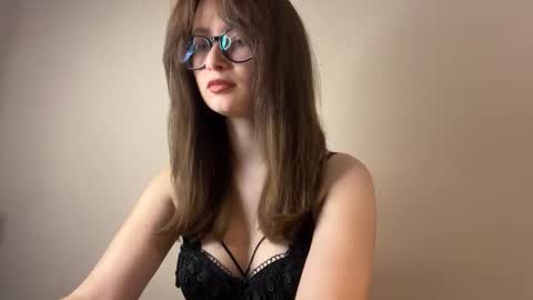 Lisa online show from November 2025 01:11:01 PM