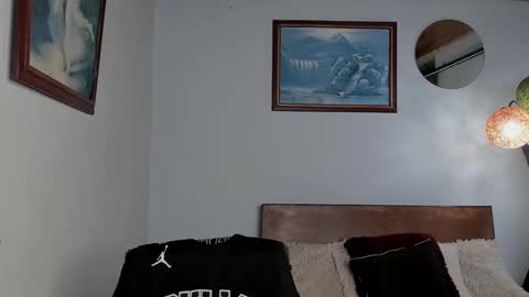 Snapshot of angelx_fox chatting on December 2024 11:03:01 PM Angel Fox online show from December 2024 11:03:01 PM