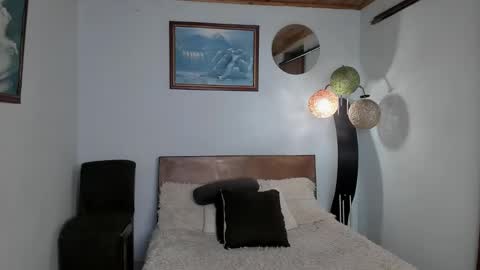 Snapshot of angelx_fox chatting on December 2024 04:01:01 AM Angel Fox online show from December 2024 04:01:01 AM