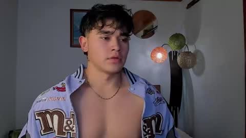 Snapshot of angelx_fox chatting on February 2025 09:53:02 PM Angel Fox online show from February 2025 09:53:02 PM