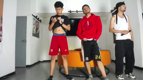 anghelytos online show from November 2025 12:38:02 PM