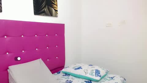 Snapshot of angie_arias chatting on February 2025 11:27:01 AM Angie online show from February 2025 11:27:01 AM