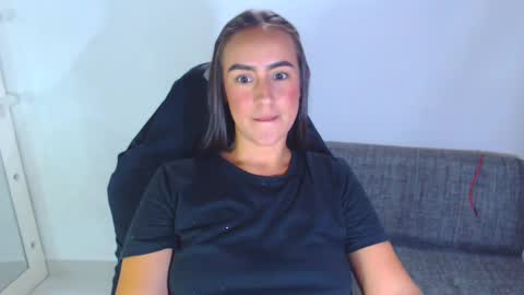 Snapshot of angie_dreamgirl chatting on October 2025 03:10:01 AM IG angie dreamgirl01 online show from October 2025 03:10:01 AM