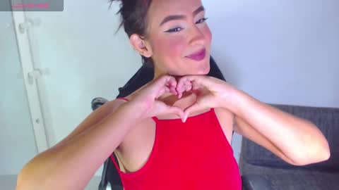 Snapshot of angie_dreamgirl chatting on November 2025 11:37:01 PM IG angie dreamgirl01 online show from November 2025 11:37:01 PM