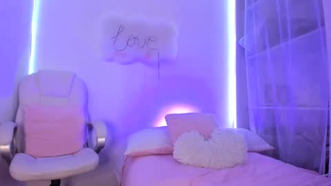 Snapshot of angiiebylpz chatting on January 2025 11:48:01 PM violeth lopez online show from January 2025 11:48:01 PM