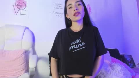 Snapshot of angiiebylpz chatting on November 2025 01:11:01 AM violeth lopez online show from November 2025 01:11:01 AM