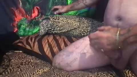 angusbone01 online show from November 2025 08:12:01 PM