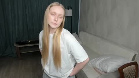 Violet online show from April 2026 07:11:01 AM