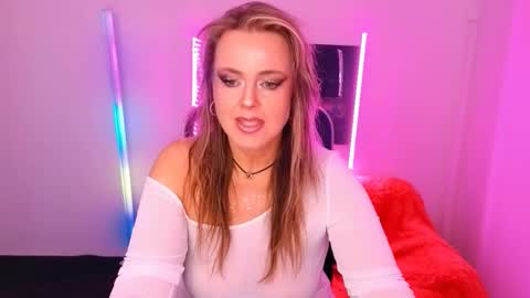 Snapshot of anielafox chatting on September 2025 07:31:01 AM Aniela online show from September 2025 07:31:01 AM