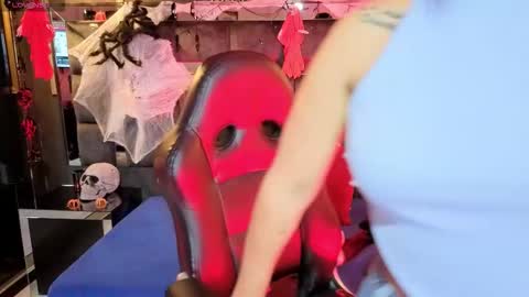 Ani  online show from October 2025 03:03:02 AM