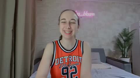 Snapshot of anikabloom chatting on February 2025 09:54:01 PM anikabloom online show from February 2025 09:54:01 PM