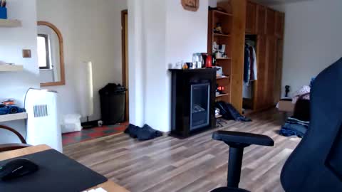 Snapshot of animal_michael chatting on March 2026 03:06:01 PM animal_michael online show from March 2026 03:06:01 PM