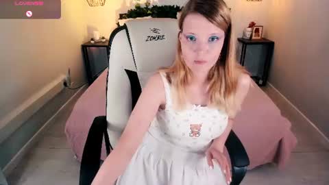 Snapshot of anita_marcelle chatting on June 2026 10:15:01 AM Anita online show from June 2026 10:15:01 AM