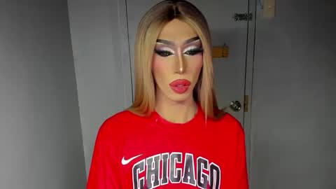 Snapshot of anitacruisze chatting on September 2025 01:31:02 AM Miss Ann online show from September 2025 01:31:02 AM