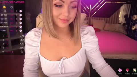 Anita online show from December 2024 05:50:01 PM