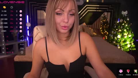 Anita online show from December 2024 06:20:02 PM