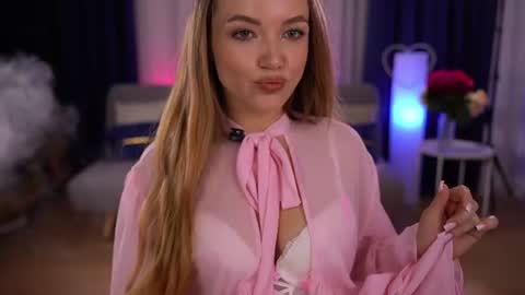 Im Anita thumb up me please its important online show from June 2026 08:52:02 PM