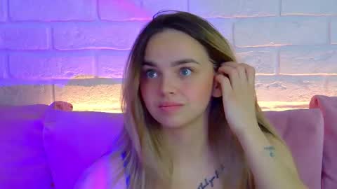 Snapshot of anitaventure chatting on October 2025 04:32:01 AM AnitaVenture online show from October 2025 04:32:01 AM