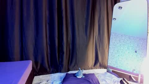 Angel online show from October 2025 06:51:01 PM