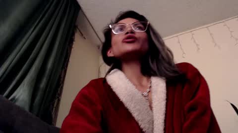 Snapshot of anmaadler chatting on December 2024 06:11:01 AM Anma Adler online show from December 2024 06:11:01 AM