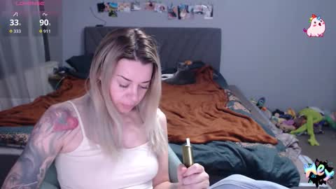 Snapshot of anna_ana chatting on November 2025 07:21:01 PM Anadirectgirl online show from November 2025 07:21:01 PM