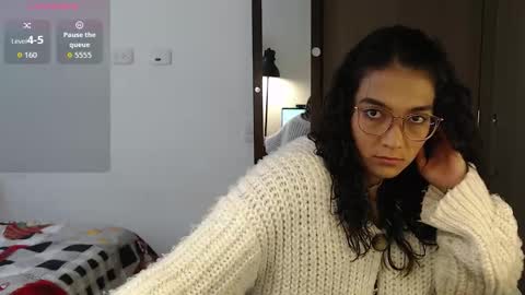 Anna online show from December 2025 03:28:02 PM