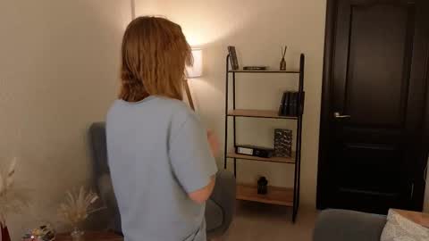 Emma online show from October 2025 03:22:01 PM