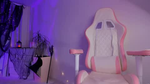 anna_lure online show from October 2025 02:37:02 AM