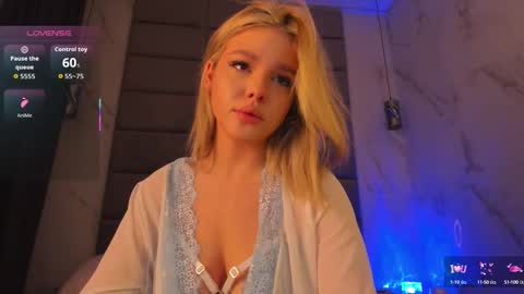 Snapshot of anna_robinson chatting on October 2025 01:39:03 AM Anna online show from October 2025 01:39:03 AM