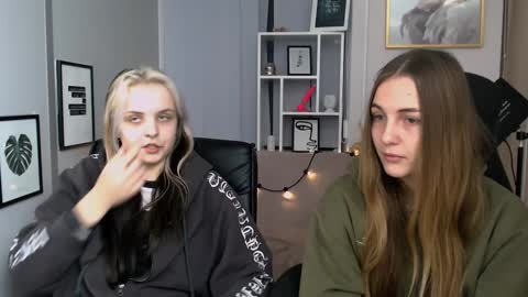 Snapshot of anna_sunshines chatting on December 2024 10:29:02 AM Anna pvt is open online show from December 2024 10:29:02 AM