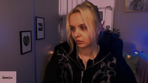 Snapshot of anna_sunshines chatting on January 2025 10:37:02 AM Anna pvt is open online show from January 2025 10:37:02 AM