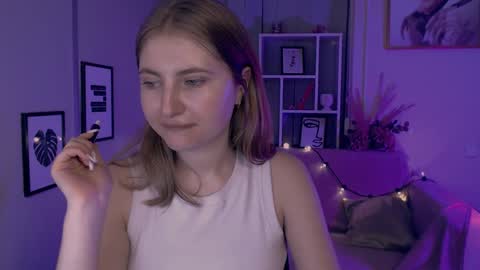 Snapshot of anna_sunshines chatting on January 2025 08:26:02 PM Anna pvt is open online show from January 2025 08:26:02 PM