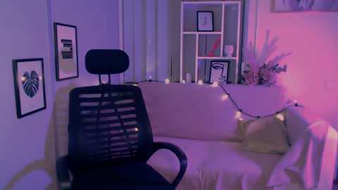 Snapshot of anna_sunshines chatting on January 2025 11:29:01 PM Anna pvt is open online show from January 2025 11:29:01 PM