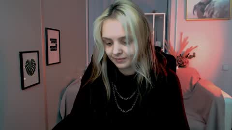 Snapshot of anna_sunshines chatting on January 2025 01:17:01 PM Anna pvt is open online show from January 2025 01:17:01 PM