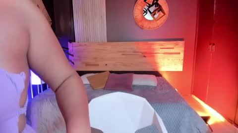 Snapshot of annaa_rose chatting on November 2025 03:08:02 AM Anna online show from November 2025 03:08:02 AM