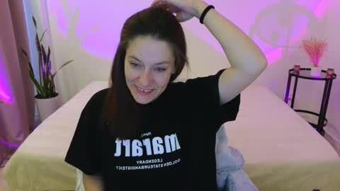 annaabels online show from October 2025 05:52:01 AM