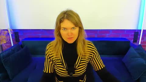 Snapshot of annabel_xxx chatting on November 2025 06:44:01 AM Annabel online show from November 2025 06:44:01 AM