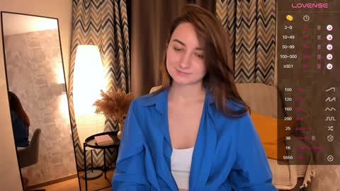 Anna online show from February 2025 12:13:02 PM