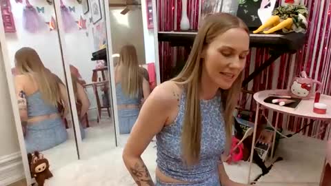 annadelrae444 online show from September 2025 06:19:01 PM