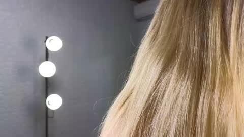 Snapshot of annalbel chatting on November 2025 05:29:01 AM Annabel online show from November 2025 05:29:01 AM