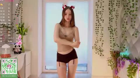 Holly Molly Im Polly online show from July 2026 09:45:01 AM
