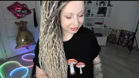 Snapshot of annanebula chatting on May 2026 08:26:02 PM Anna online show from May 2026 08:26:02 PM