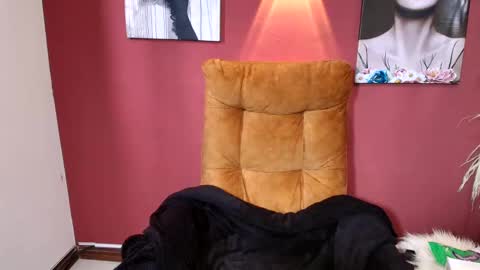 Snapshot of annaperez_ chatting on March 2025 03:37:02 PM Anna online show from March 2025 03:37:02 PM