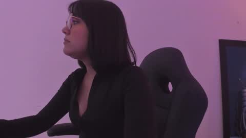 Annara Lein online show from November 2025 03:42:02 AM