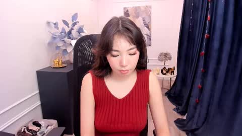 Anna online show from November 2025 07:12:01 PM