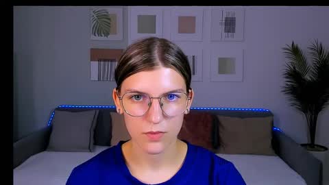 Im Anna online show from June 2026 09:22:01 AM