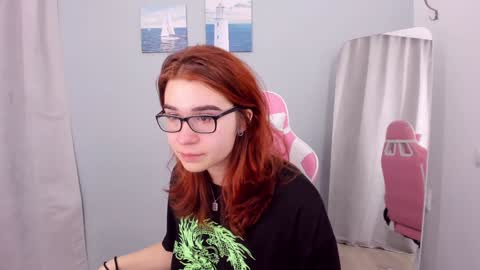 Snapshot of anncouette chatting on December 2024 07:03:02 AM Im AnnWelcome to my roomPVT is open online show from December 2024 07:03:02 AM