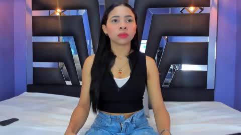 Snapshot of anne_brown1 chatting on September 2025 07:30:02 PM Anne online show from September 2025 07:30:02 PM