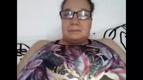 Verybigtits online show from October 2025 01:00:01 PM