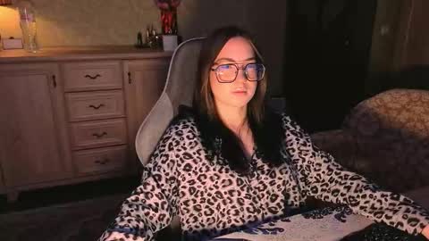 anneaverry online show from March 2026 07:48:02 AM